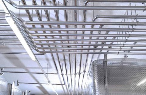 Beispiel aus dem Anlagen und Rohrleitungsbau: Alkoholtank in der Getränkeindustrie